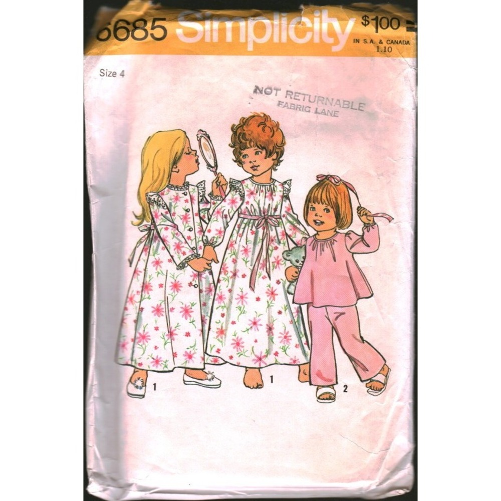 Simplicity 6685 Girls Nightgown Robe Pajamas Sewing Pattern Size 4 Vintage 1970s